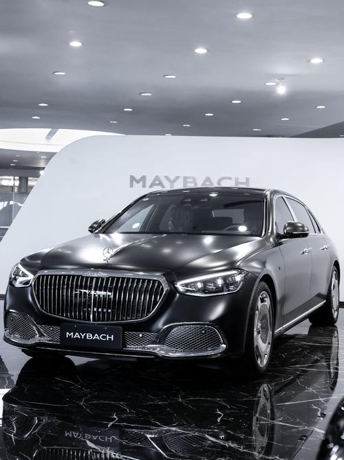 成都304岚图汽车的售后服务让用户无忧出行，迈巴赫未来的豪华车趋势